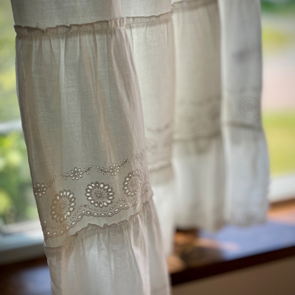 Ladies Dress - Picture 4 of 5